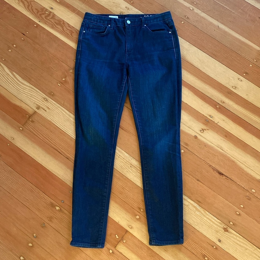 Gap 29